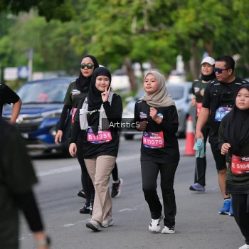 Runner Photo 4033429