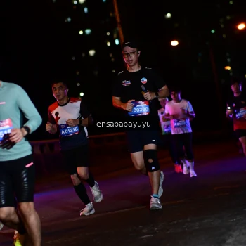 Runner Photo 4033486