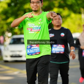 Runner Photo 4033624