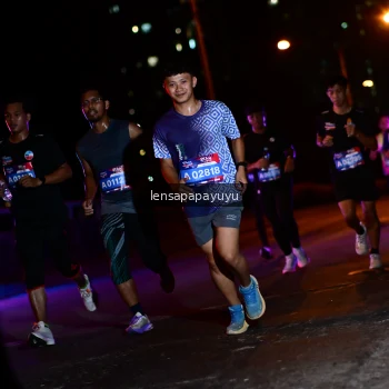 Runner Photo 4033643