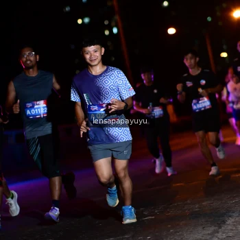 Runner Photo 4033663