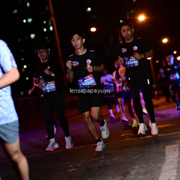 Runner Photo 4033688