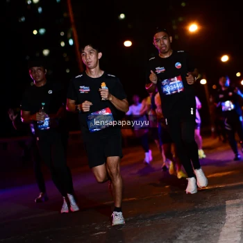 Runner Photo 4033696