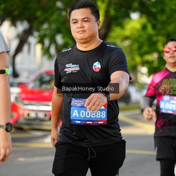 Runner Photo 4033856