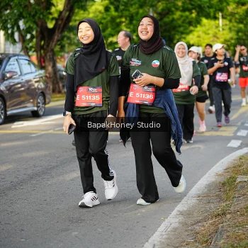 Runner Photo 4033875