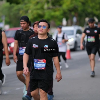 Runner Photo 4034011