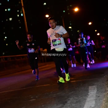 Runner Photo 4034037