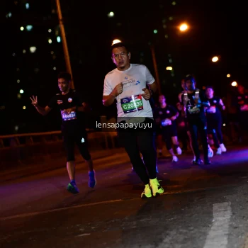 Runner Photo 4034070