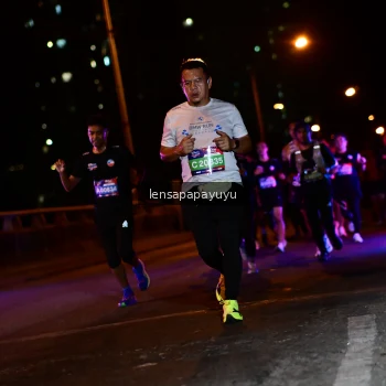 Runner Photo 4034107