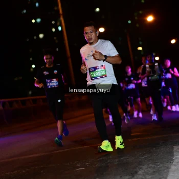 Runner Photo 4034120