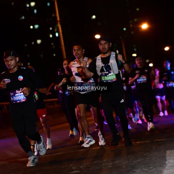 Runner Photo 4034130