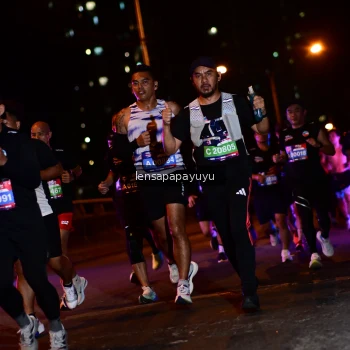 Runner Photo 4034155