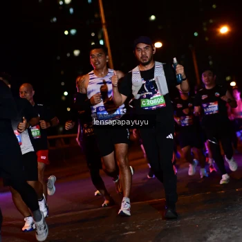 Runner Photo 4034157