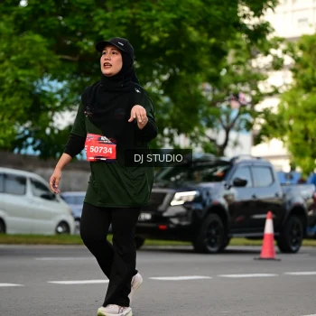 Runner Photo 4034176