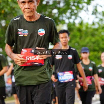 Runner Photo 4034276