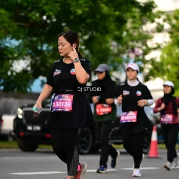 Runner Photo 4034303
