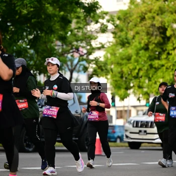 Runner Photo 4034308