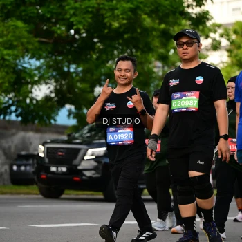 Runner Photo 4034323