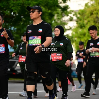 Runner Photo 4034337