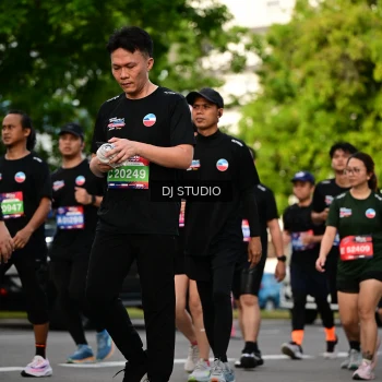 Runner Photo 4034374