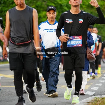 Runner Photo 4034390