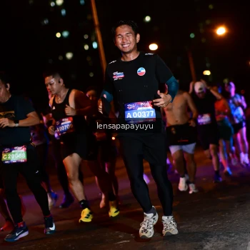 Runner Photo 4034396