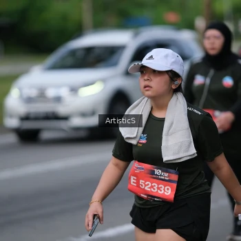 Runner Photo 4034420