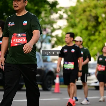 Runner Photo 4034429