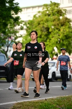 Runner Photo 4034454