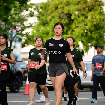 Runner Photo 4034461