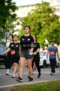 Runner Photo 4034465