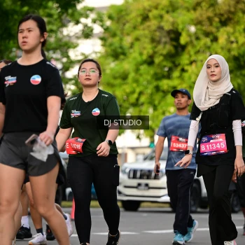 Runner Photo 4034474