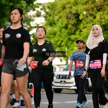 Runner Photo 4034476