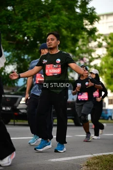 Runner Photo 4034542