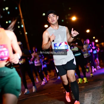 Runner Photo 4034597
