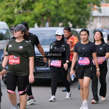 Runner Photo 4034649