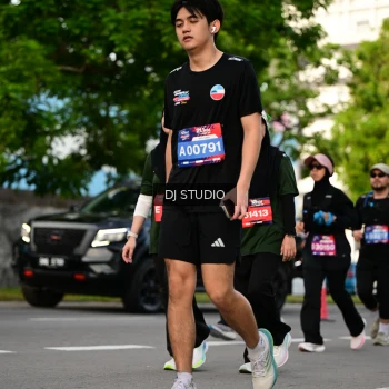 Runner Photo 4034670