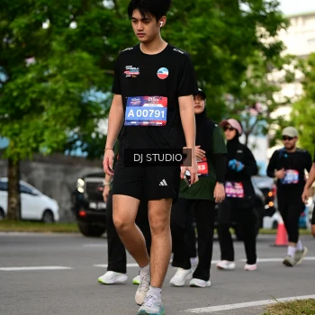 Runner Photo 4034673