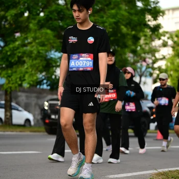 Runner Photo 4034676