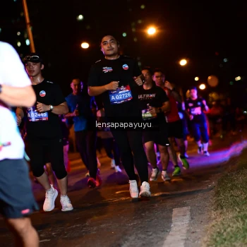 Runner Photo 4034678
