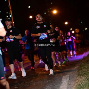 Runner Photo 4034692