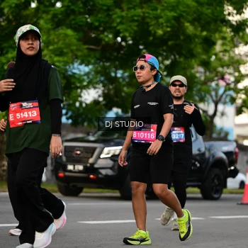 Runner Photo 4034696