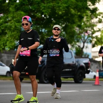 Runner Photo 4034710