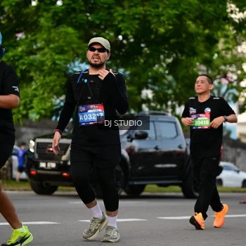 Runner Photo 4034721