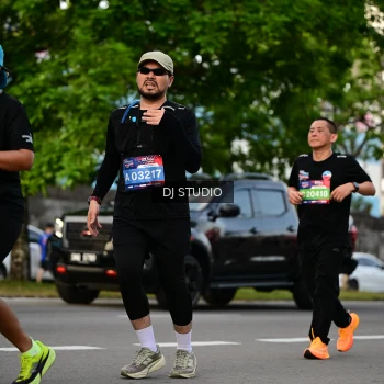Runner Photo 4034726