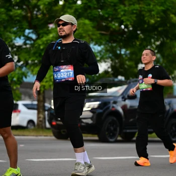 Runner Photo 4034731