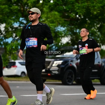 Runner Photo 4034738