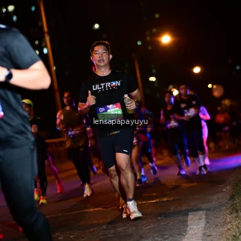 Runner Photo 4034754
