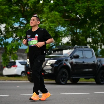 Runner Photo 4034768