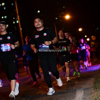 Runner Photo 4034774